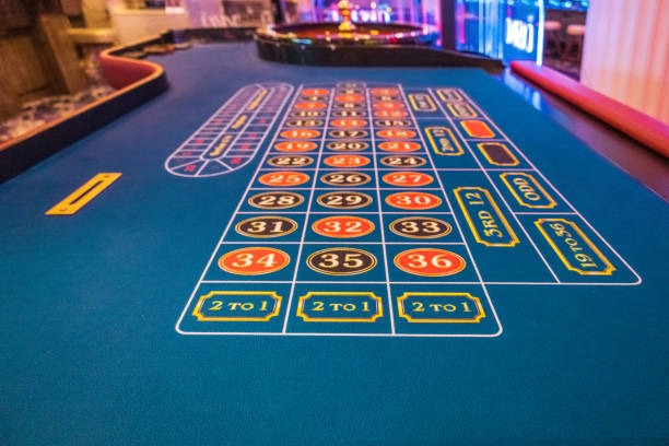 Our live-dealer table comparison screen
